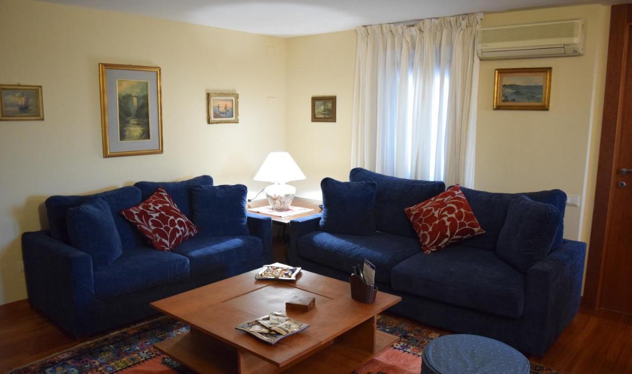 Le Petite Resort B&B Roma Ngoại thất bức ảnh
